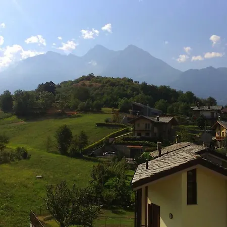 Aosta, Mansarda Con Splendida Vista Sulle Montagne Apartment Aosta